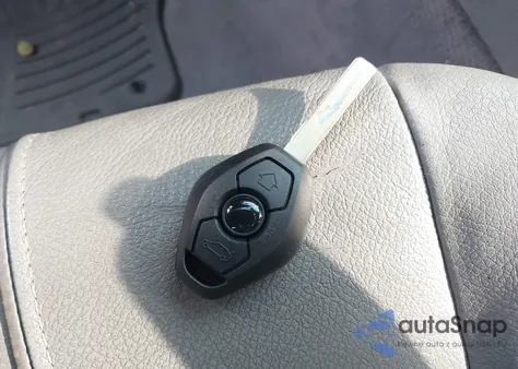 2007 BMW X3 3.0Si из США, поврежденный, VIN WBXPC93427WF26443